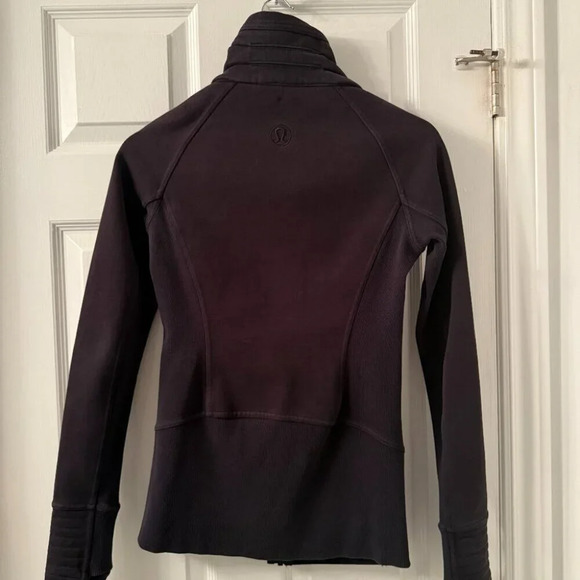 Black High Neck Zip Up, Lululemon, Size 4 - Picture 5 of 6
